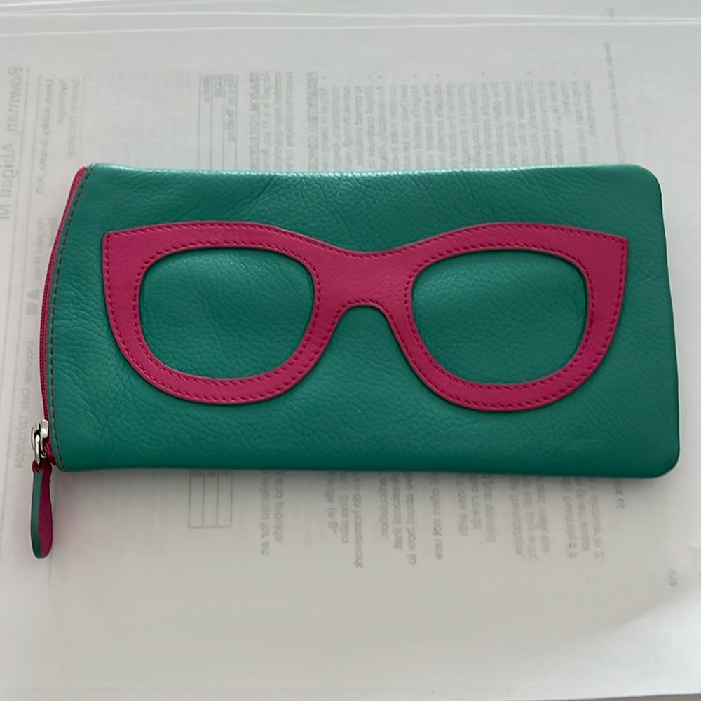 Glasses case